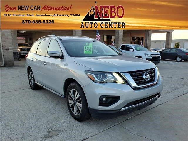 2019 Nissan Pathfinder SV photo 1