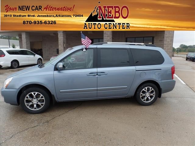 2014 Kia Sedona LX photo 1