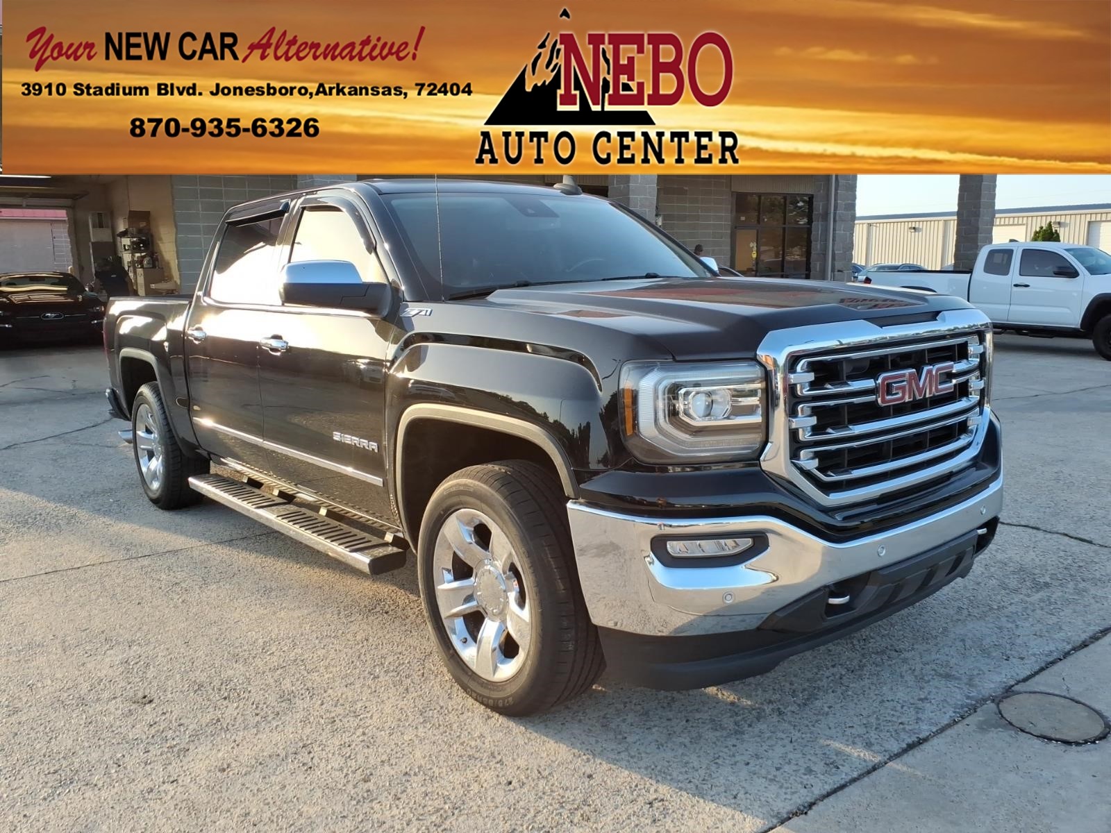 2018 GMC Sierra 1500 SLT photo 1