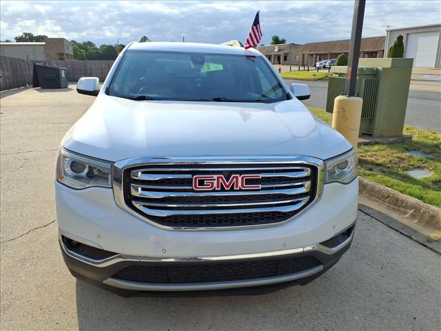 2017 GMC Acadia SLT-2 photo 2