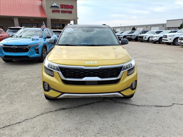2023 Kia Seltos SX photo 2