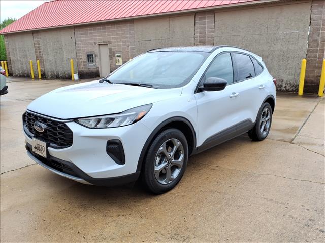 2025 Ford Escape ST-Line photo 3