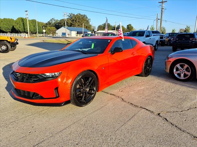 2019 Chevrolet Camaro LT photo 3
