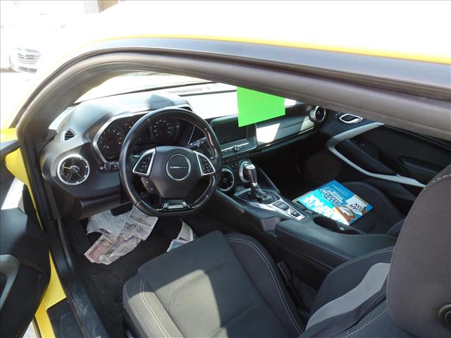 2016 Chevrolet Camaro LT photo 3