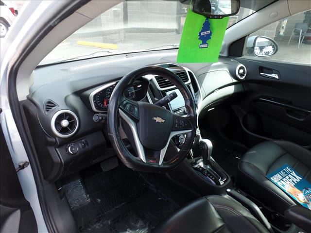 2017 Chevrolet Sonic Premier Auto photo 3