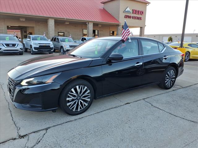 2025 Nissan Altima 2.5 SV photo 3