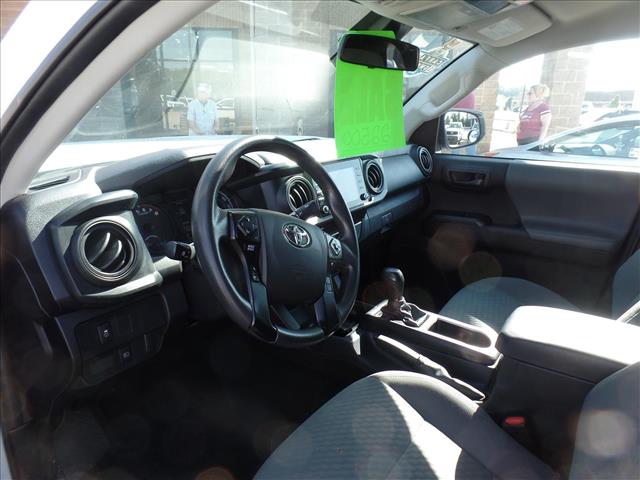 2022 Toyota Tacoma SR photo 3