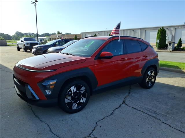 2025 Hyundai KONA SEL photo 3