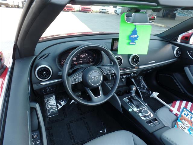 2018 Audi A3 2.0T Prestige photo 3