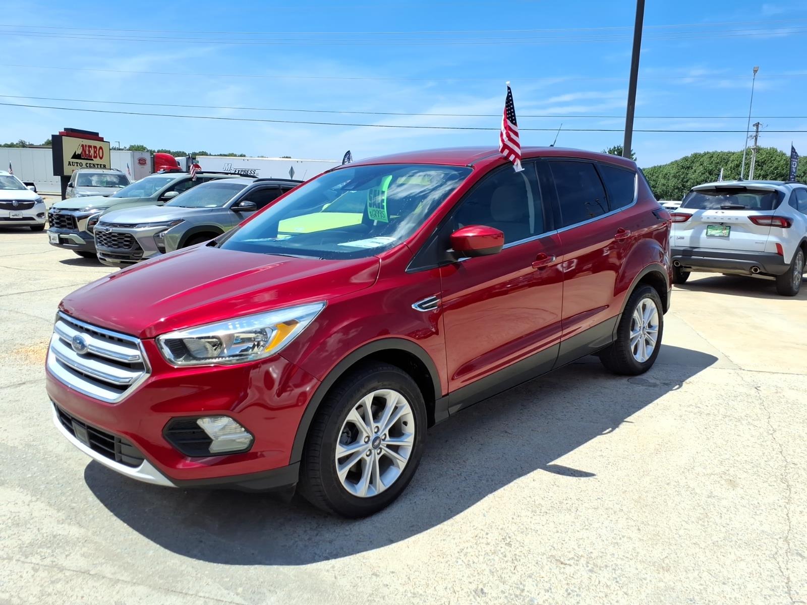 2019 Ford Escape SE photo 3