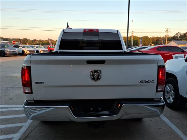 2019 RAM 1500 Classic SLT photo 4