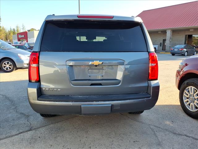 2019 Chevrolet Tahoe LT photo 4