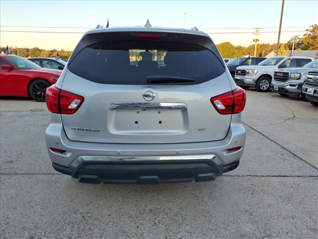 2019 Nissan Pathfinder SV photo 4