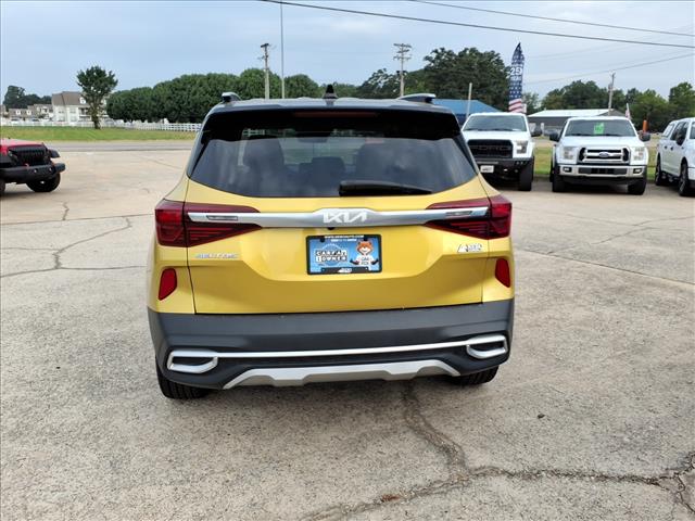 2023 Kia Seltos SX photo 4