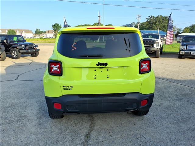 2017 Jeep Renegade Altitude photo 4