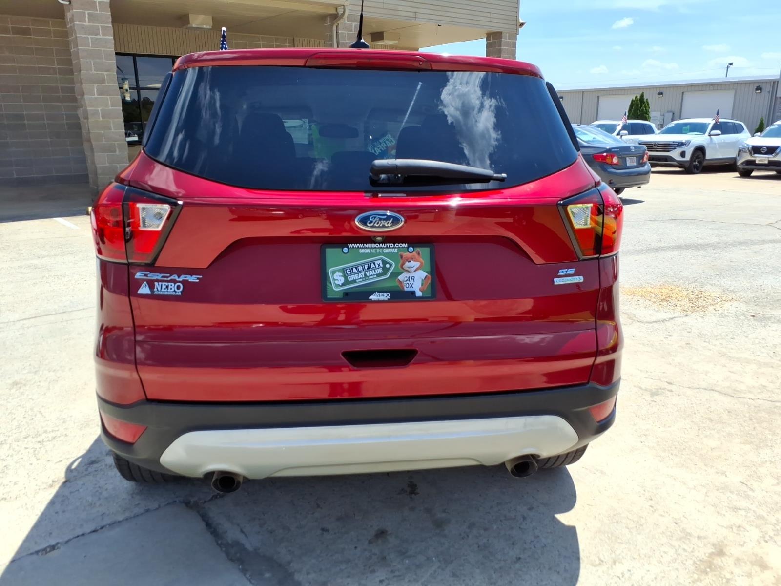 2019 Ford Escape SE photo 4