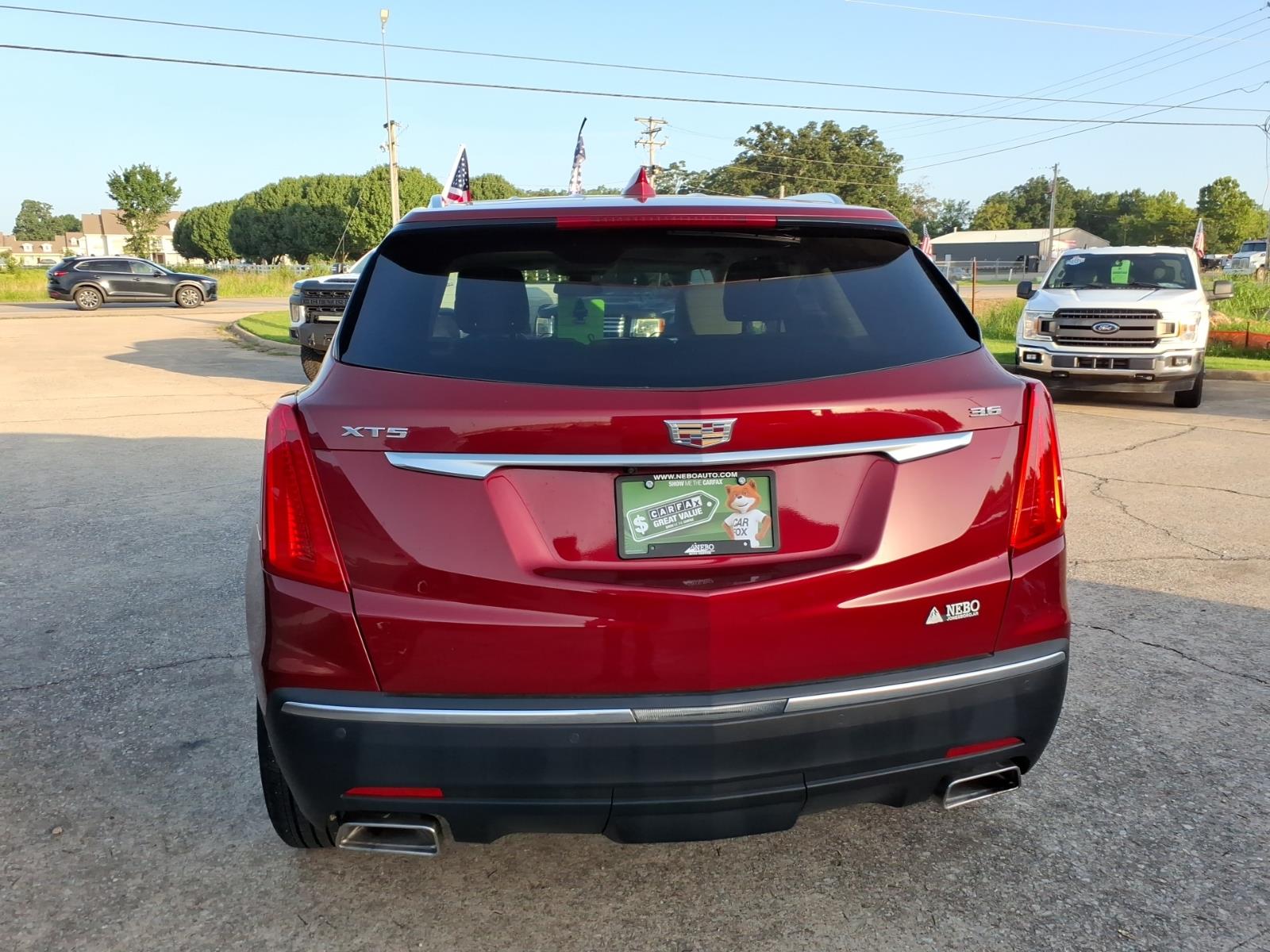2019 Cadillac XT5 Luxury photo 4