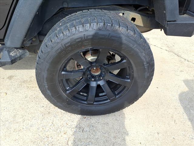 2015 Jeep Wrangler Unlimited Rubicon photo 5