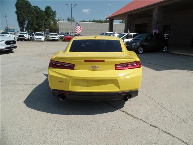 2016 Chevrolet Camaro LT photo 5