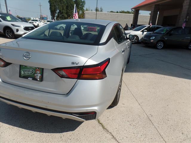 2024 Nissan Altima 2.5 SV photo 5