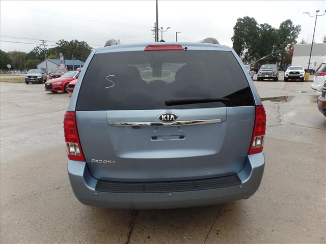 2014 Kia Sedona LX photo 5