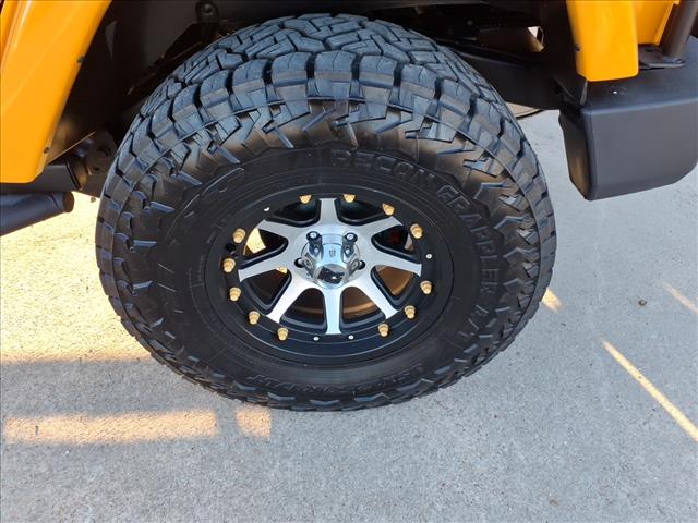2012 Jeep Wrangler Unlimited Rubicon photo 6
