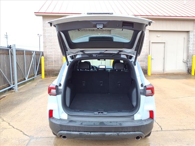 2025 Ford Escape ST-Line photo 6