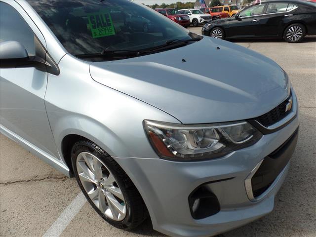 2017 Chevrolet Sonic Premier Auto photo 6