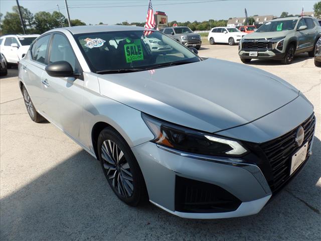 2024 Nissan Altima 2.5 SV photo 6