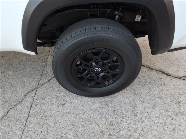 2022 Toyota Tacoma SR photo 6