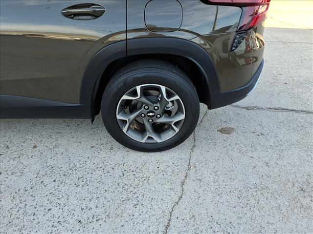 2024 Chevrolet Trax LT photo 6