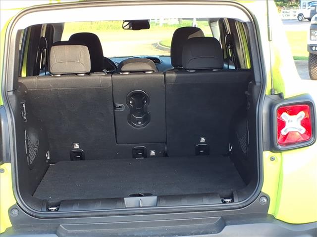 2017 Jeep Renegade Altitude photo 6
