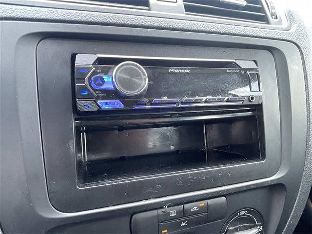 2011 Volkswagen Jetta 2.0L Base 2.0