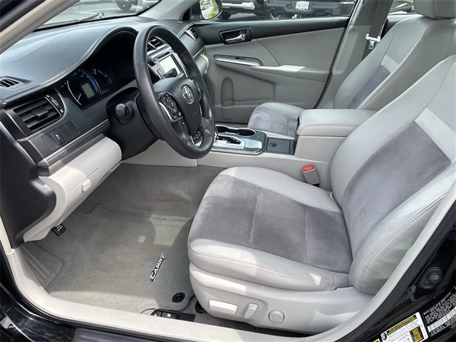 2012 Toyota Camry Hybrid XLE