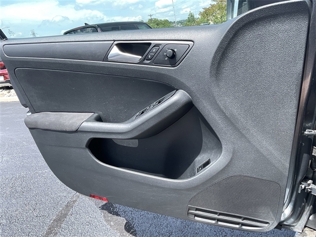 2011 Volkswagen Jetta 2.0L Base 2.0