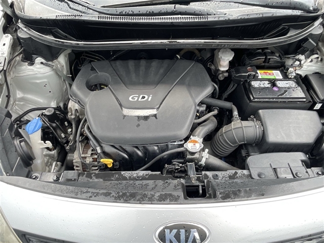 2015 Kia Rio 5-Door LX