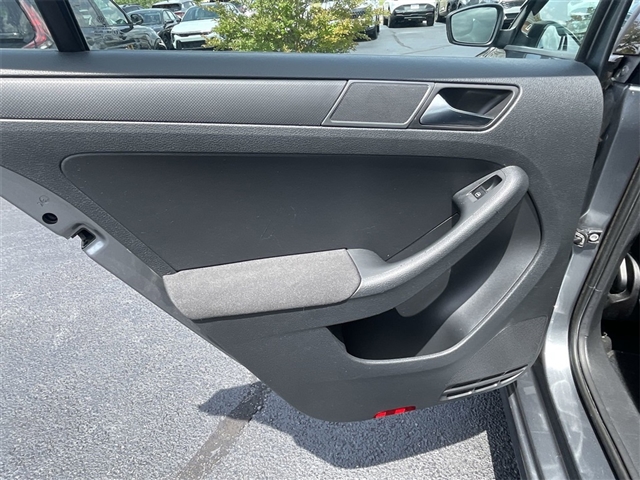 2011 Volkswagen Jetta 2.0L Base 2.0
