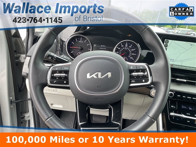 2024 Kia Carnival EX