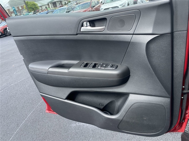 2022 Kia Sportage LX