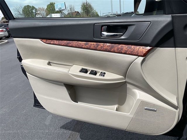 2012 Subaru Outback 2.5i Limited