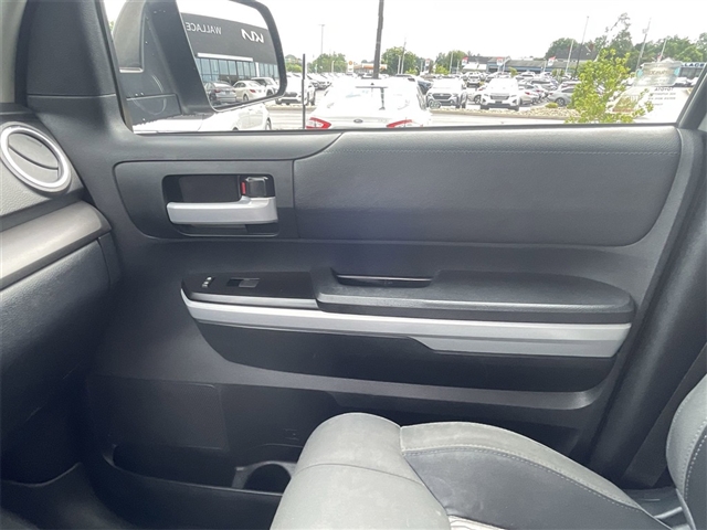 2018 Toyota Tundra SR5