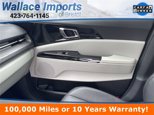 2024 Kia Carnival EX