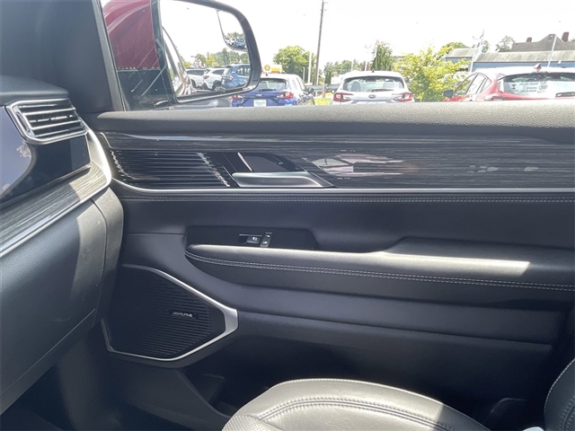 2022 Jeep Wagoneer Series II