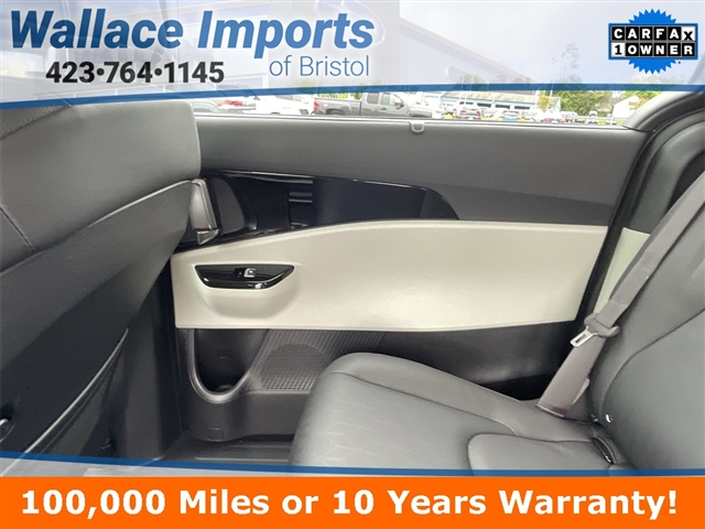 2024 Kia Carnival EX