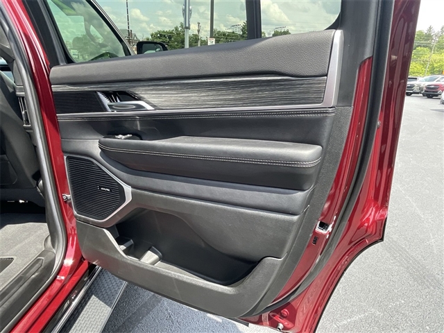 2022 Jeep Wagoneer Series II