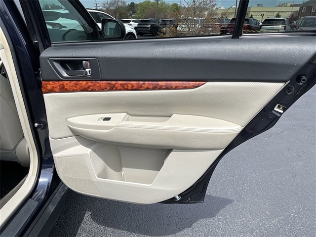 2012 Subaru Outback 2.5i Limited