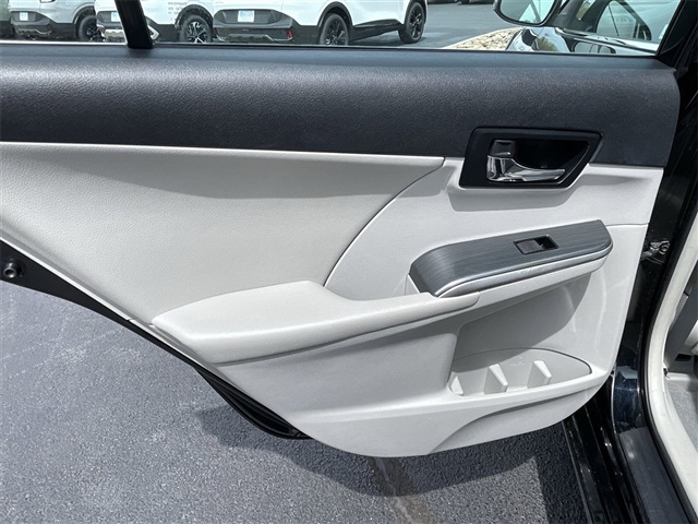 2012 Toyota Camry Hybrid XLE