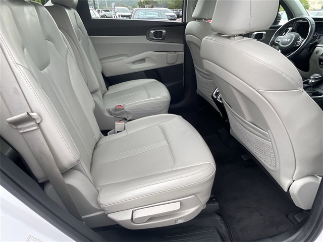 2022 Kia Sorento EX