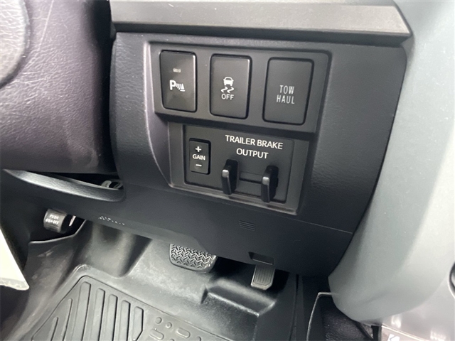 2018 Toyota Tundra SR5