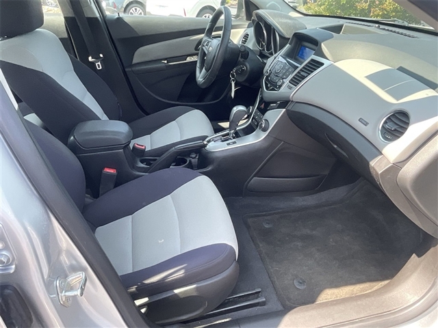 2013 Chevrolet Cruze LS
